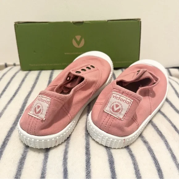 NIB VICTORIA kids canvas slip on sneaker 34 pink - Picture 2 of 5